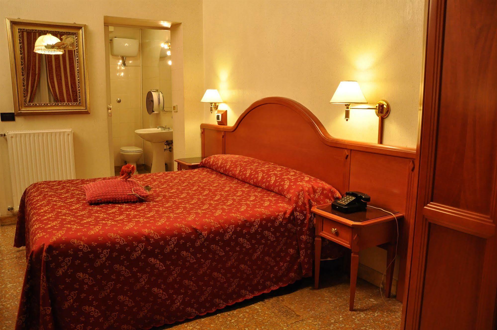 Albergo Sandra Róma Kültér fotó